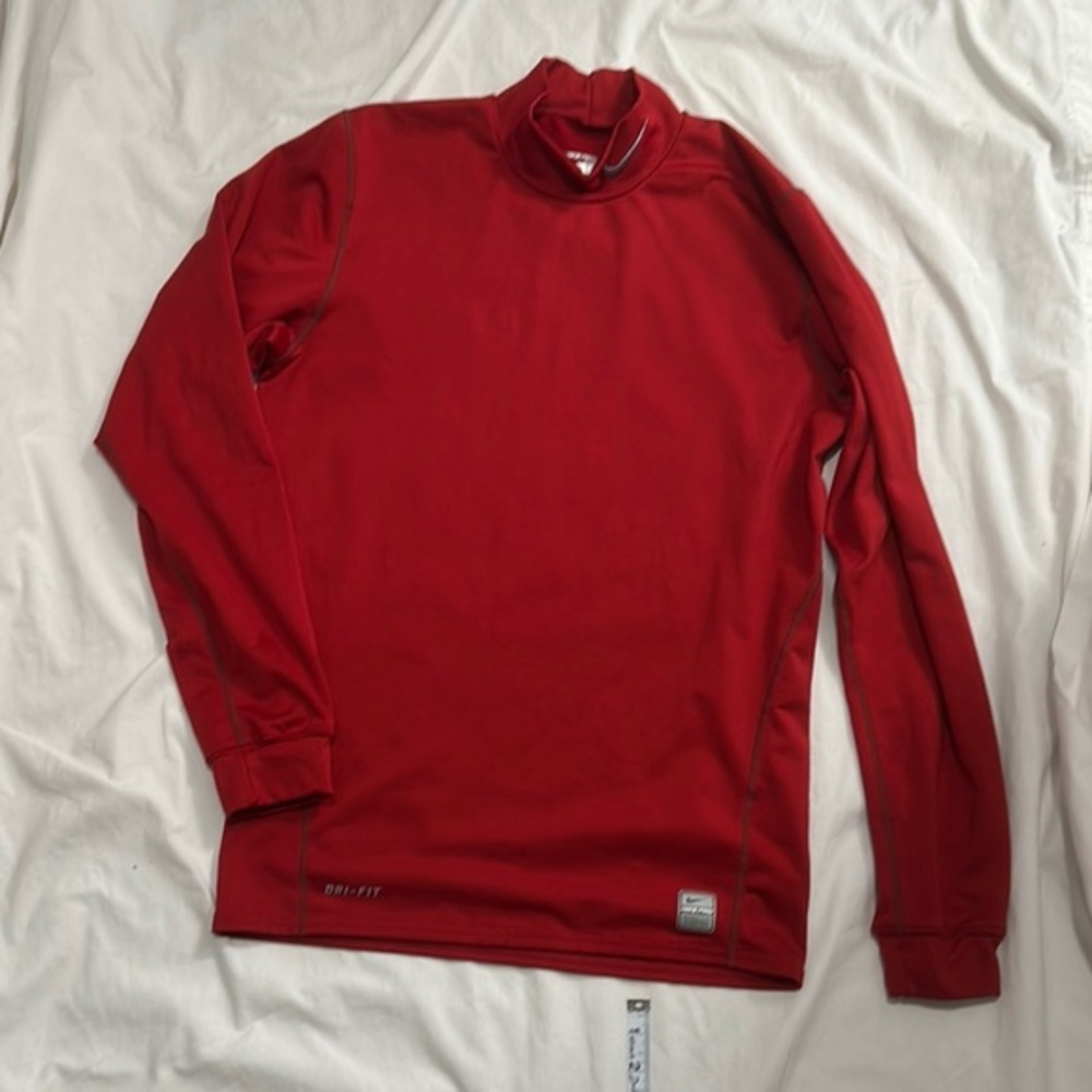 Women’s Nike Pro Fitted Red Turtleneck Long Sleeve Top Size Medium